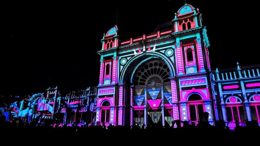 How to Do Projection Mapping on a Building